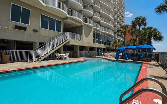 Radisson Beachfront Hotel - Panama City Beach