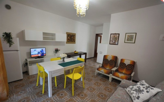 Lovely Villa Surrounded by Greenery in Lignano Riviera