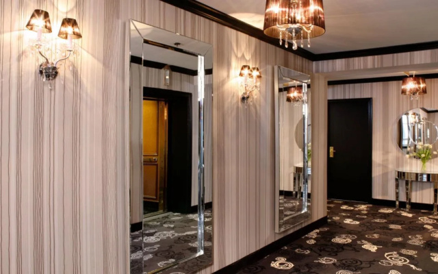The Lord Nelson Hotel & Suites