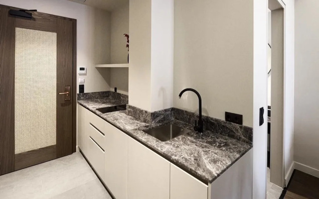 Roomore Apartments