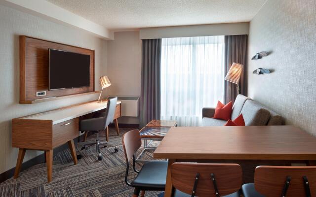 Four Points by Sheraton Toronto Airport East