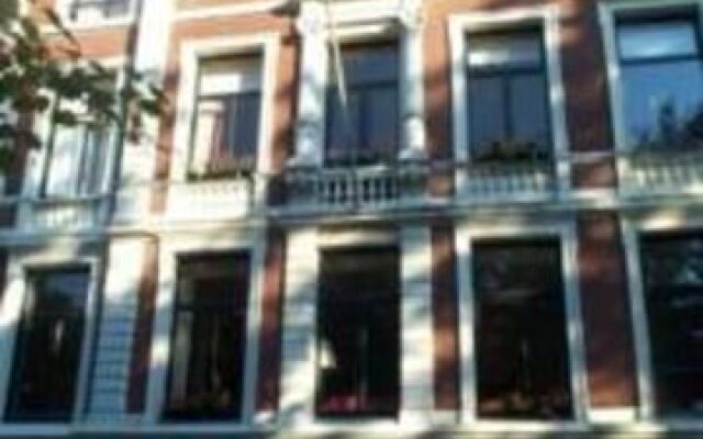 Vondelparkmuseum B&B