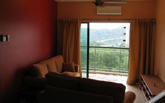 Paradise Apartment at Taragon BktBintang