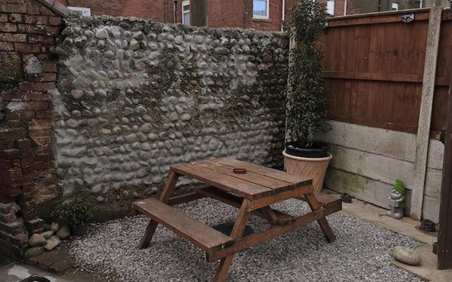 Family Holiday Apartment Blackpool South Shore