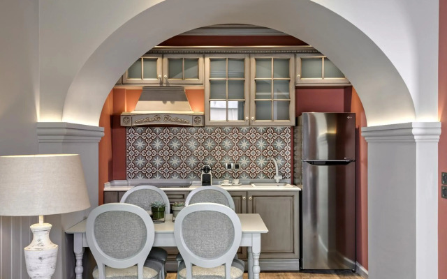 Estia Boutique Apartments