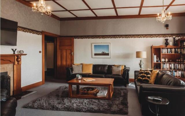 Timata Ora - Sleeps 14