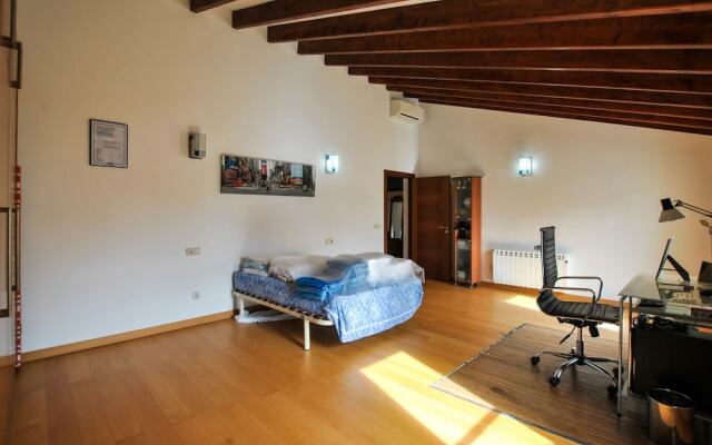 Sprawling Villa with Pool at Sa Pobla Balearic Islands