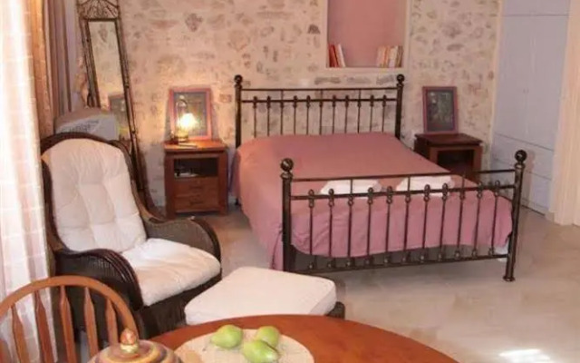Nakli Traditional Guesthouse