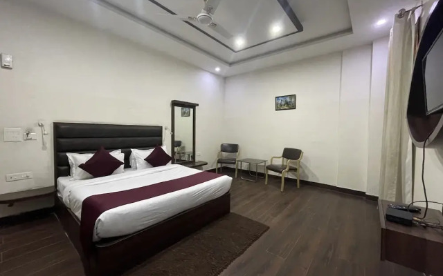 Hotel Opal Courtyard
