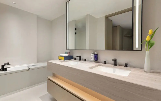 voco Suites Shanghai Hongqiao CBD by IHG