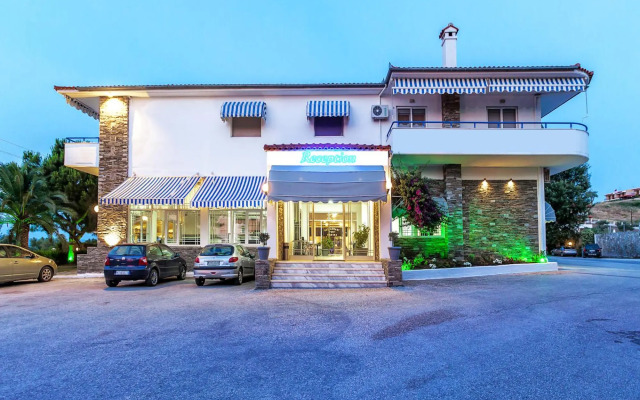 Xenios Port Marina Hotel