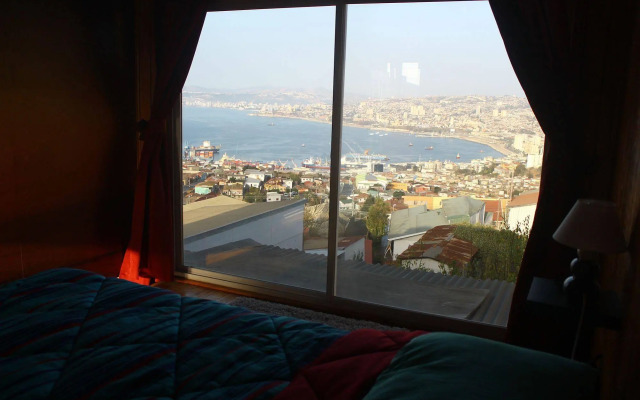 Costa Azul Bed & Breakfast