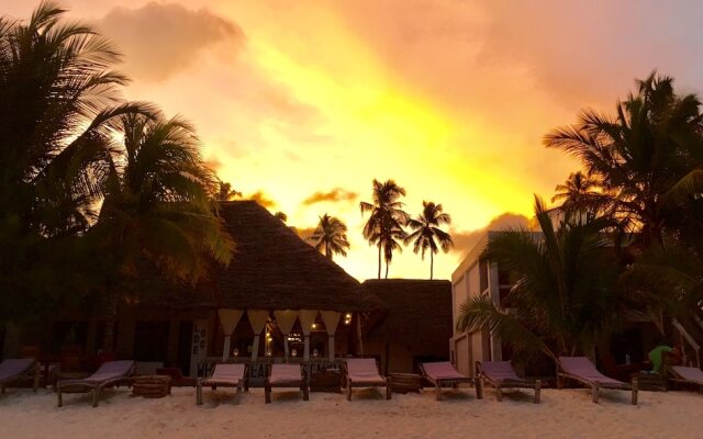 White Dream Lodge & Restaurant