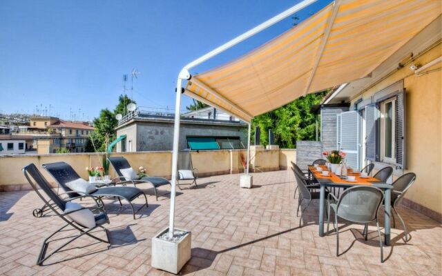 Vaticano apartments-Sistine Chapel area