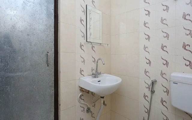 Oyo 10932 Home 1Bk Spacious Studio Mehragaon
