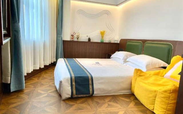 Nostalgia Hotel Shanghai Fudan University