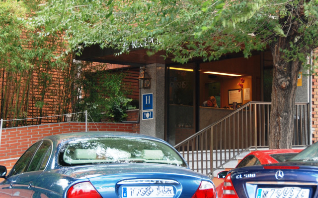 AP Hotel and Parking