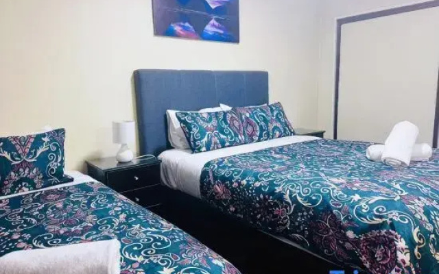 Merivale Court One Bedroom Apartment-Unit 8