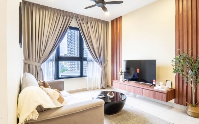 M Vertica KL by Airhost