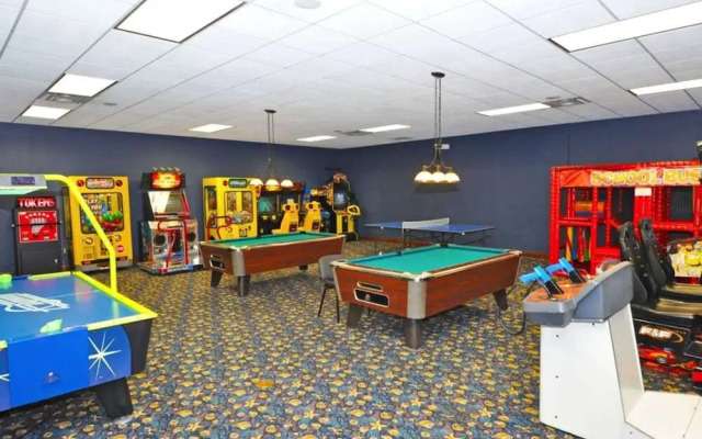 Paradise Palms - 5 BR Villa with fully equipped kitchen! - FVV 40479