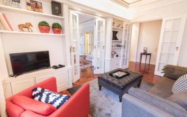 LovelyStay - Campo Pequeno Charming Apartment