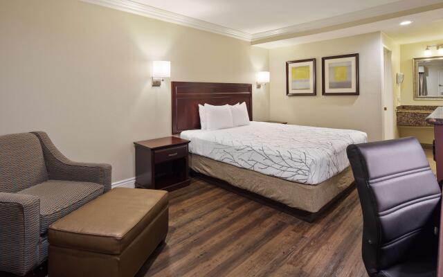 Best Western Woodland Hills Inn