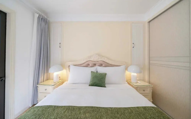 Tyms Modern 2BR APT Xujiahui Dacheng