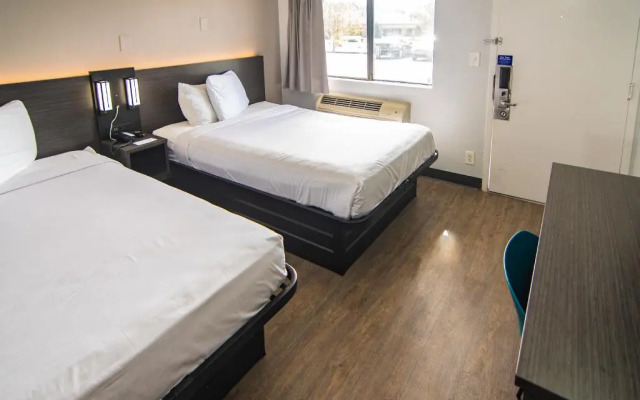 Motel 6 Lakeland, FL