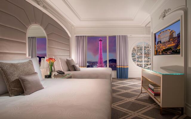The Parisian Macao