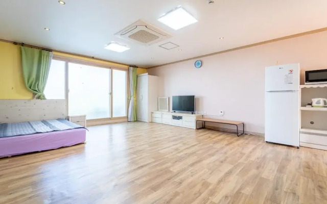 Yeosu Moranggee Pension