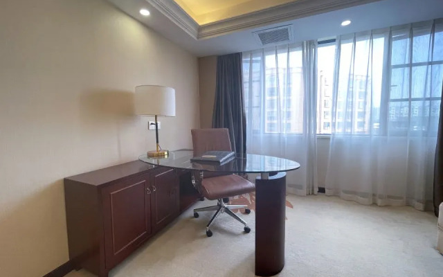 Mengzi Bodun Hotel