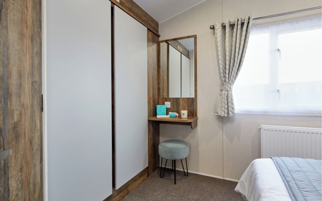 Island Breeze - Hayling Island