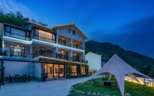 Anji Yunshang Grassland Shanshui Tianxin Homestay