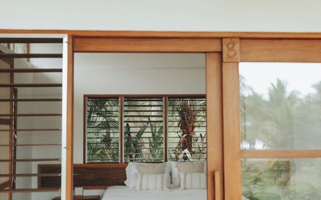 Salvatierra Beachfront Hotel