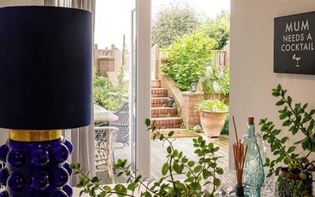 Seadream - Seadream Scarborough Limited