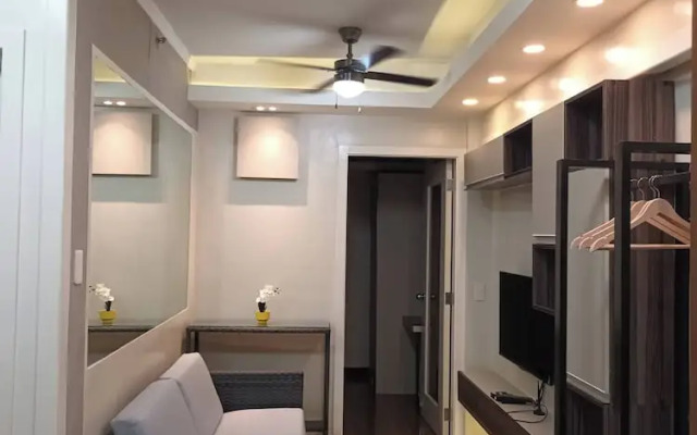 Serene Condo Retreat in Lapu-lapu With Stunning Views