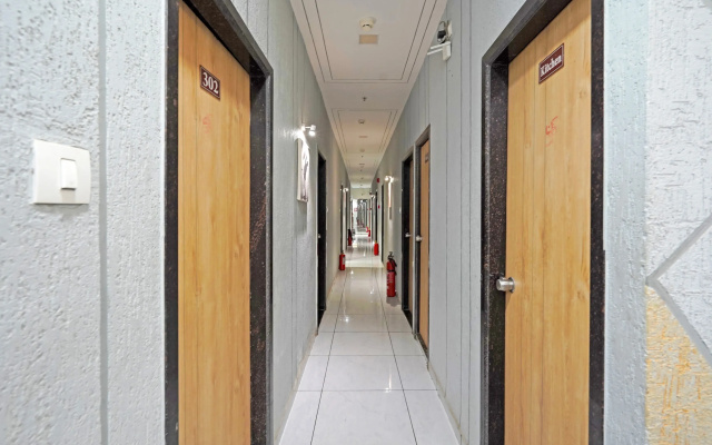 Hotel O Ugat Canal Surat Royal Orbit