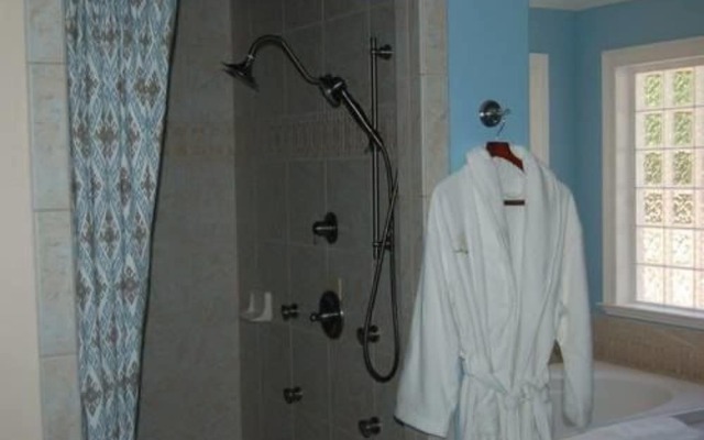 Serenity Pointe Bed and Breakfast