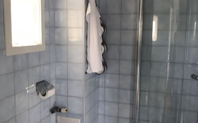 Hostel Lotsen