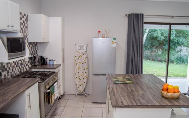 870 on Riverview Drive