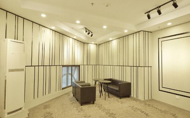 Hanting Hotel Nanjing South Railway Station North Square