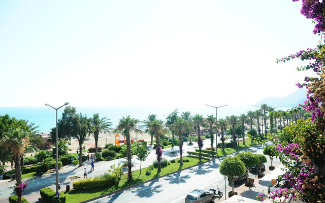 Kleopatra Beach Yildiz Hotel