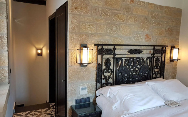 Polismata - Private Residences