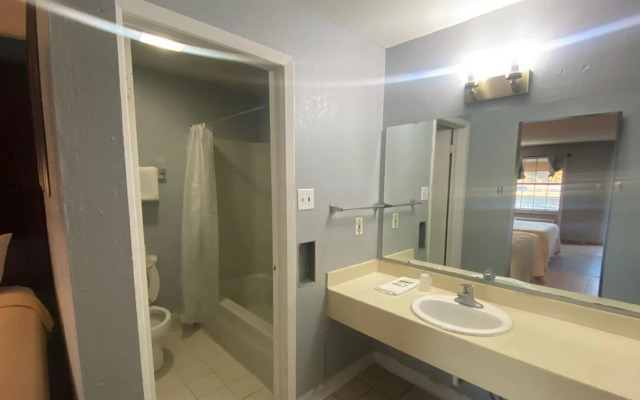 Magnuson Hotel Little Rock South