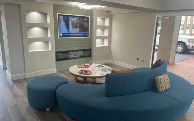 Quality Inn & Suites Orlando East - UCF Area