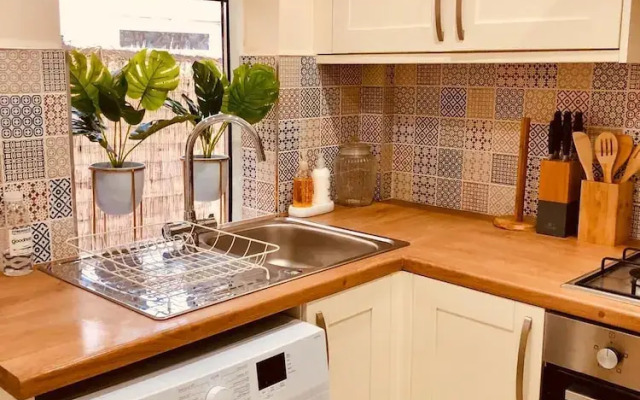 Lux Apartments 3 Bedroom House Eton