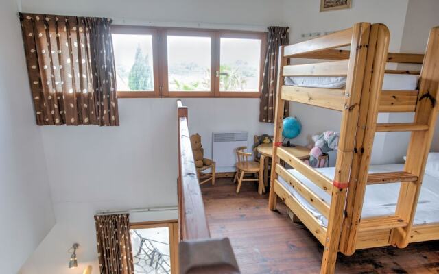 Lively Villa in Félines-minervois With Pool