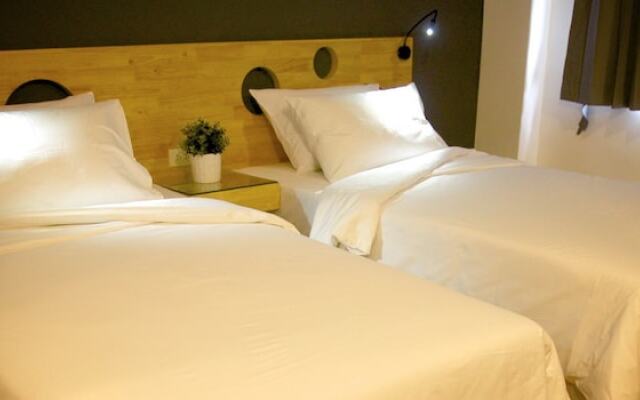 Mybed Ratchada Hotel  (SHA Extra Plus)