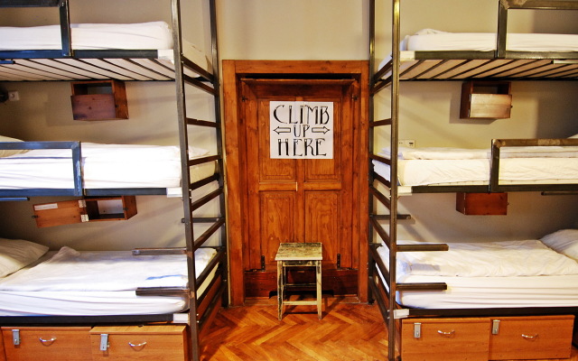 Sir Toby's Hostel