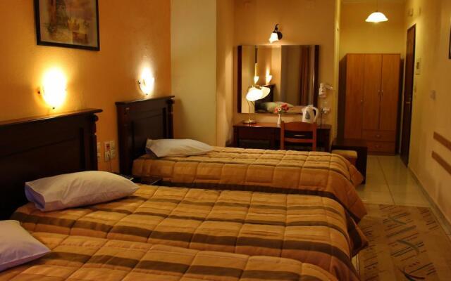 Hotel Kosta Famissi